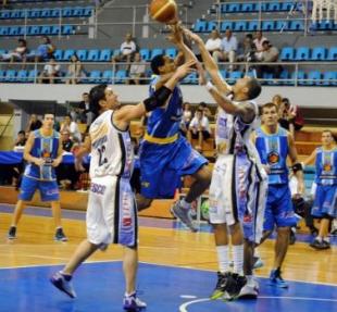 Sionista gan� en Formosa y va por m�s