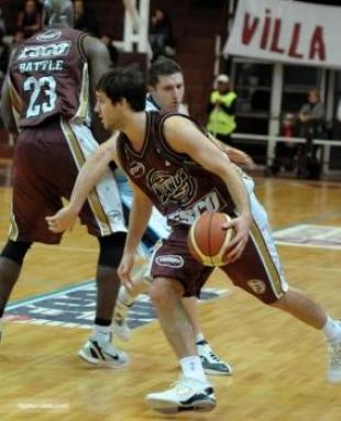 Lan�s no afloja en la punta