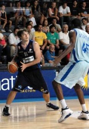 Ariel Zago, cerca de Uni�n Progresista