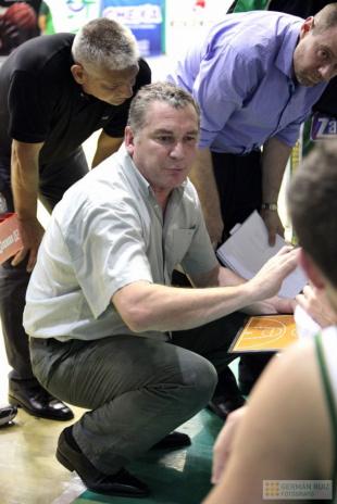 Mario Milanesio dej� de ser el entrenador de Atenas