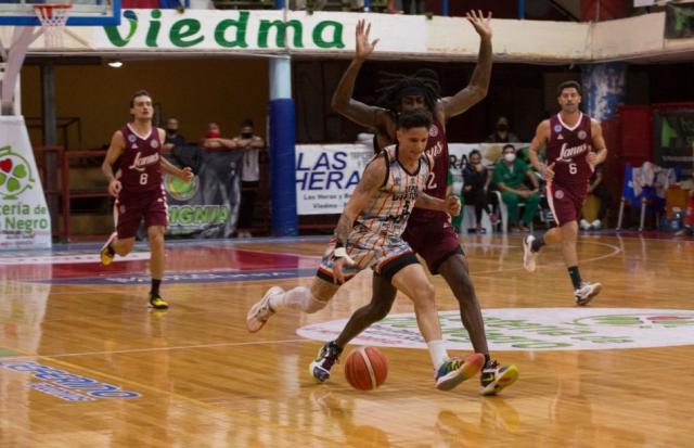 Viedma pone primera