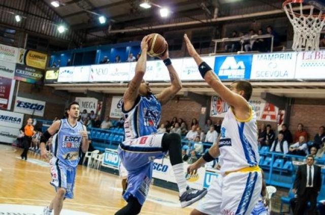 Victoria con una espectacular reacci�n