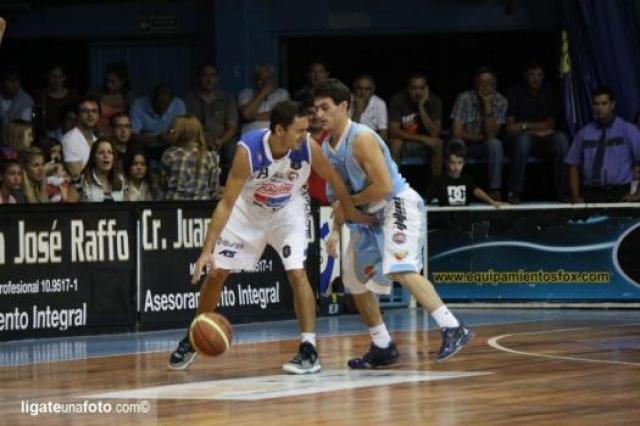 Pe�arol alcanz� el 3er puesto en C�rdoba