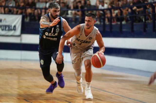 Sur:  Lobo hambriento