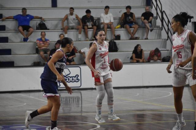 Liga Femenina: Instituto se qued� con uno de los partidos de la temporada